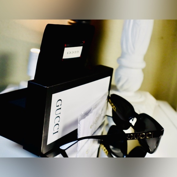 RARE AUTH GUCCI Sunglasses NY YANKEES collab  Unisex - Picture 4 of 13